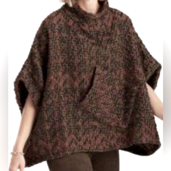 Women’s Poncho WORLD MARKET Navy Boucle Knit Cape One Size - Picture 2 of 6